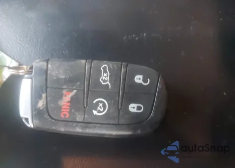 2018 Jeep Grand Cherokee Upland 4X4 from USA, damaged, VIN 1C4RJFAGXJC477053